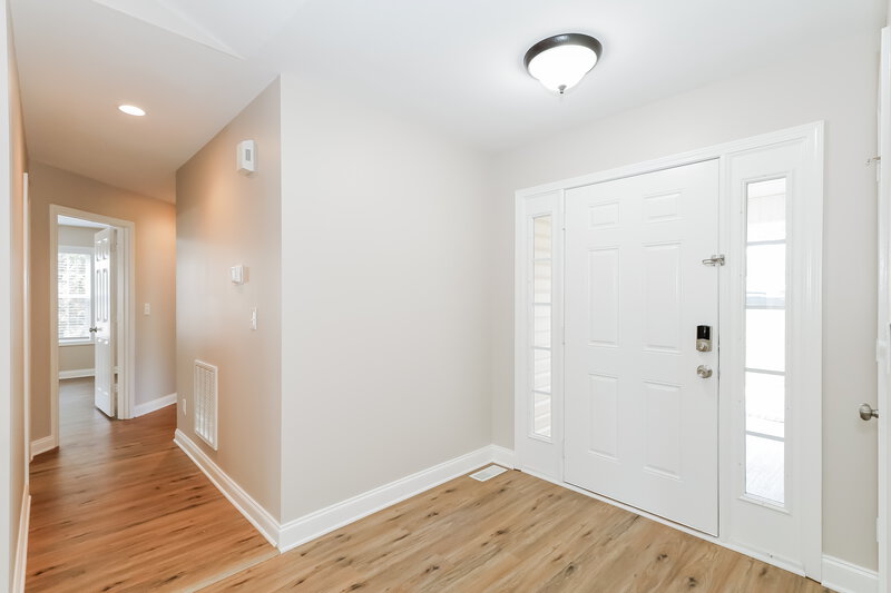 2,245/Mo, 116 Sidney Ct Monroe, NC 28110 Foyer View