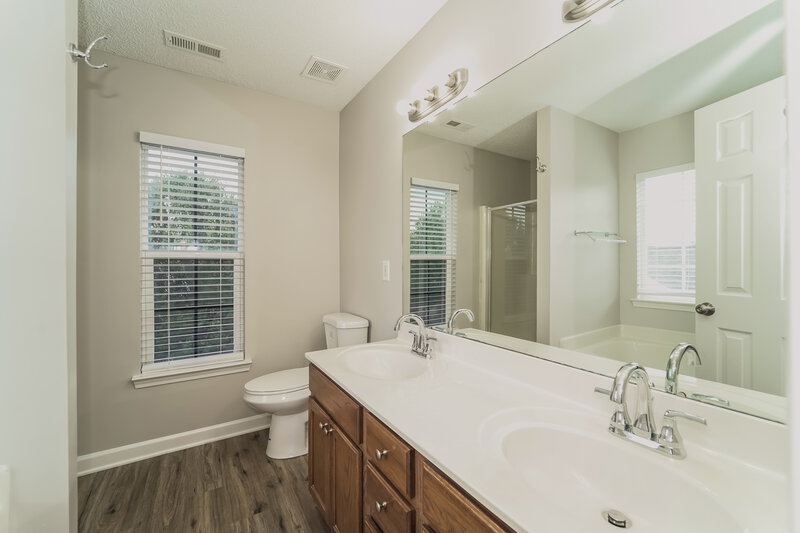 2,195/Mo, 11210 Silver Glen Ln Charlotte, NC 28262 Misc View 9