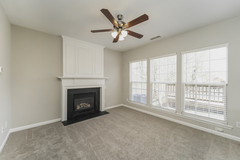 1,950/Mo, 10453 Roundleaf Dr Charlotte, NC 28213 Family Room View