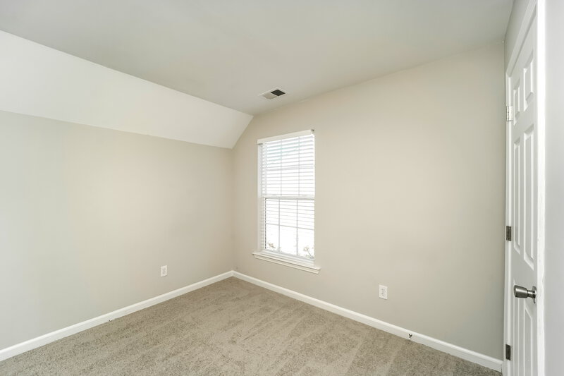 1,950/Mo, 10453 Roundleaf Dr Charlotte, NC 28213 Bedroom View 2