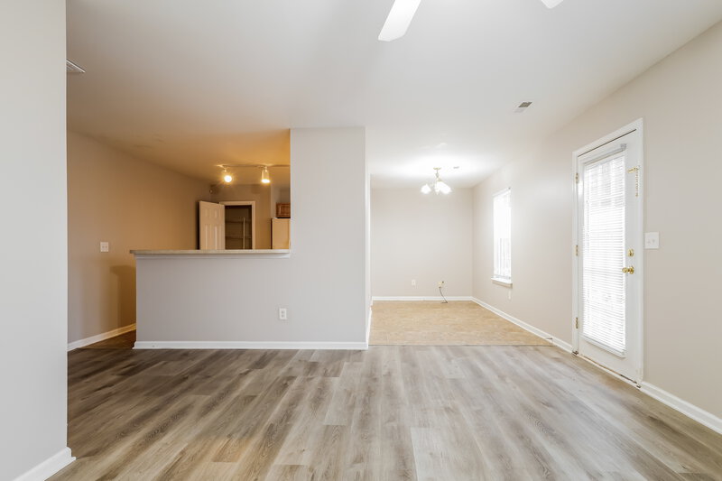 1,995/Mo, 9446 Dewey Dr Charlotte, NC 28214 Living Room View 2