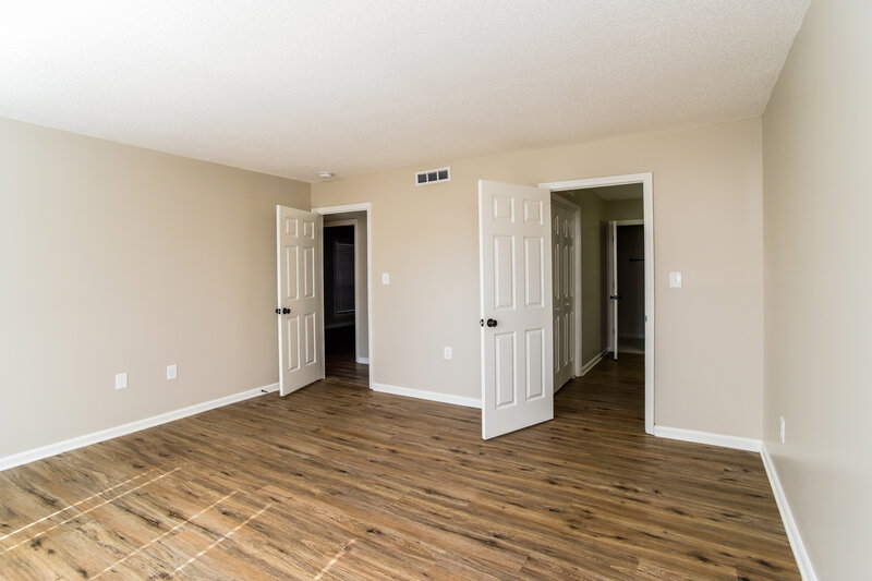 1,535/Mo, 7906 Greenside Ct Charlotte, NC 28277 Main Bedroom View 2