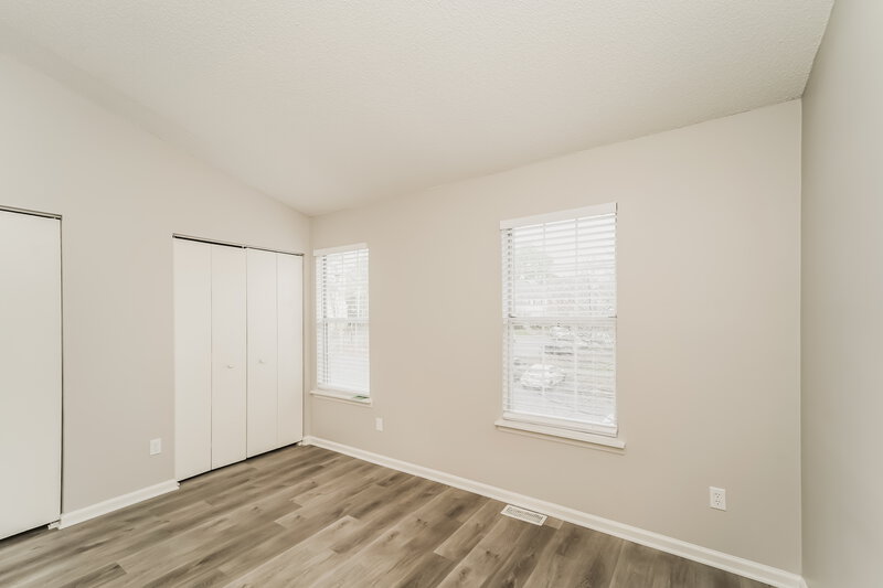 1,495/Mo, 6145 Windsor Gate Ln Charlotte, NC 28215 Main Bedroom View