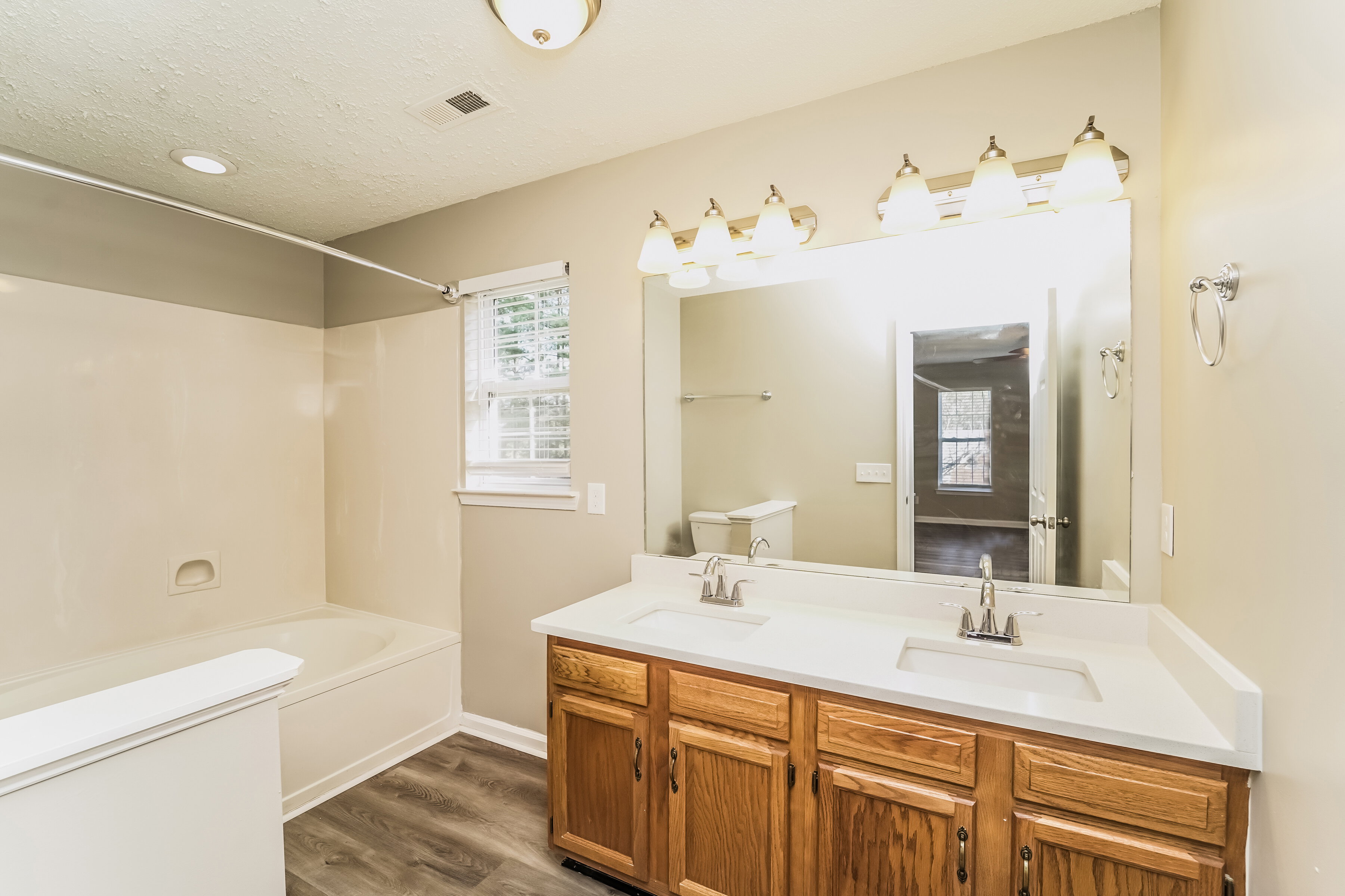 2,115/Mo, 13024 Peacock Ln Charlotte, NC 28215 Misc View 10