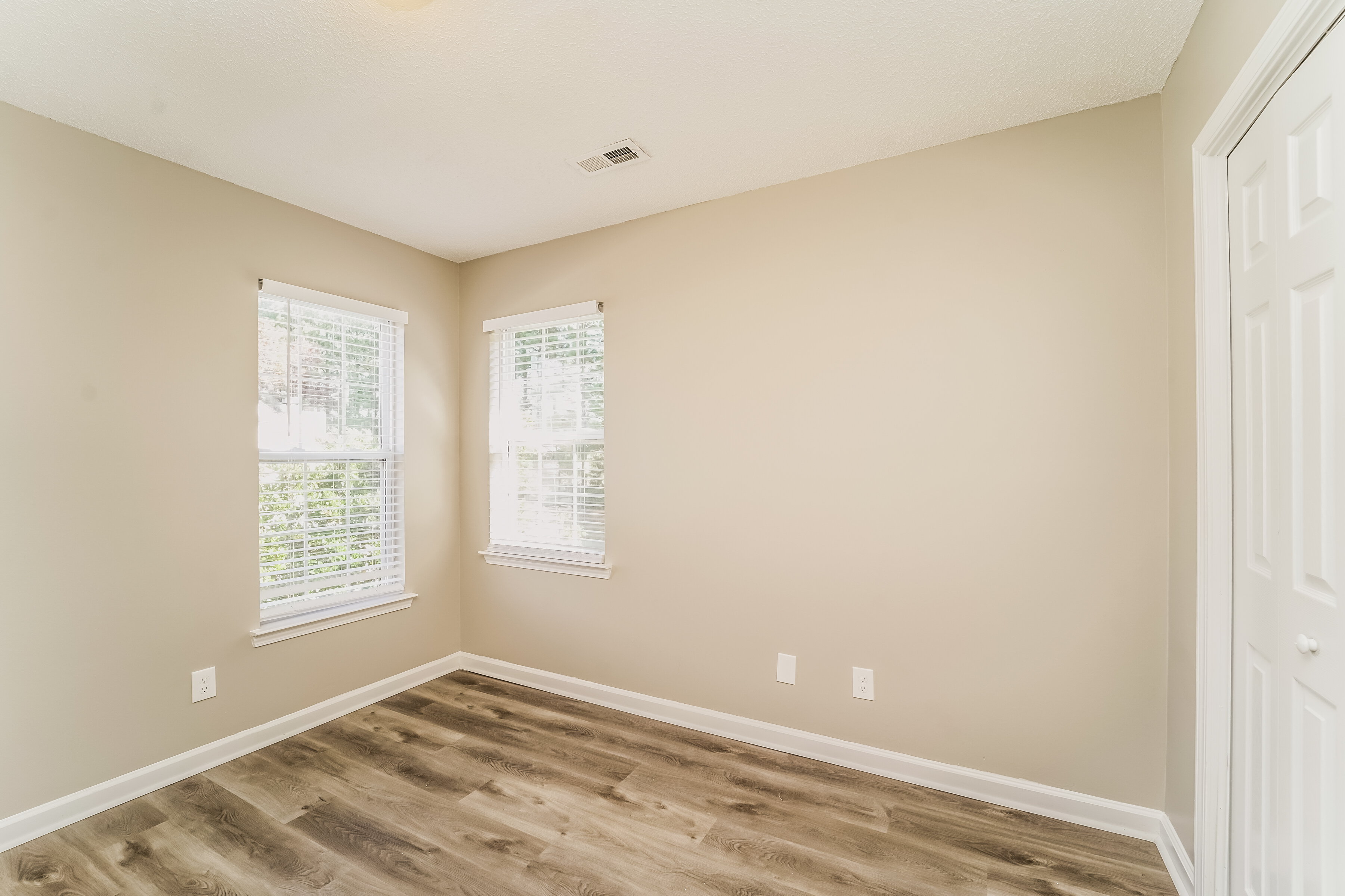 2,115/Mo, 13024 Peacock Ln Charlotte, NC 28215 Misc View 12