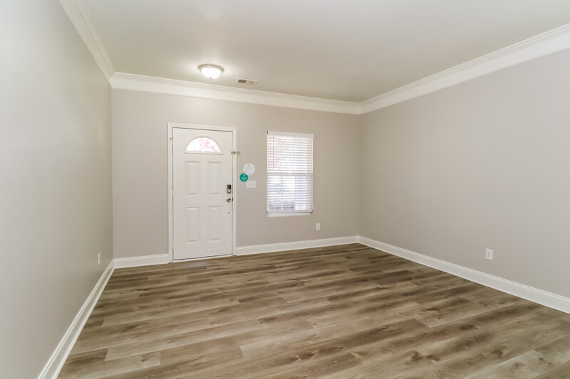 3,430/Mo, 15325 Superior St Charlotte, NC 28273 Living Room View 2