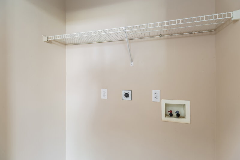 1,795/Mo, 8707 Meadowmont View Dr Charlotte, NC 28269 Laundry Room View
