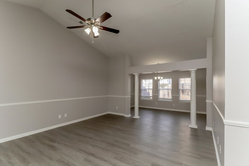 2,045/Mo, 9832 Aventide Ln Charlotte, NC 28215 Living Room View