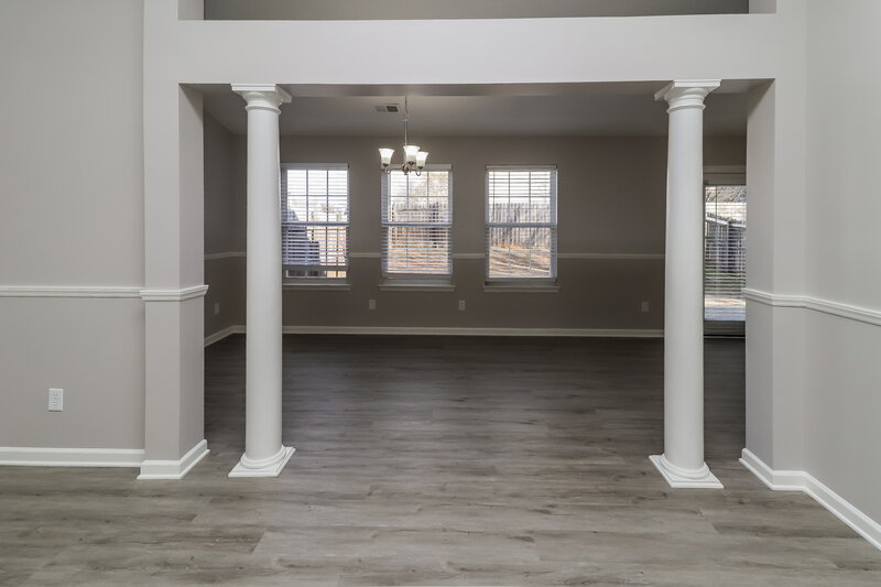 2,045/Mo, 9832 Aventide Ln Charlotte, NC 28215 Living Room View 2