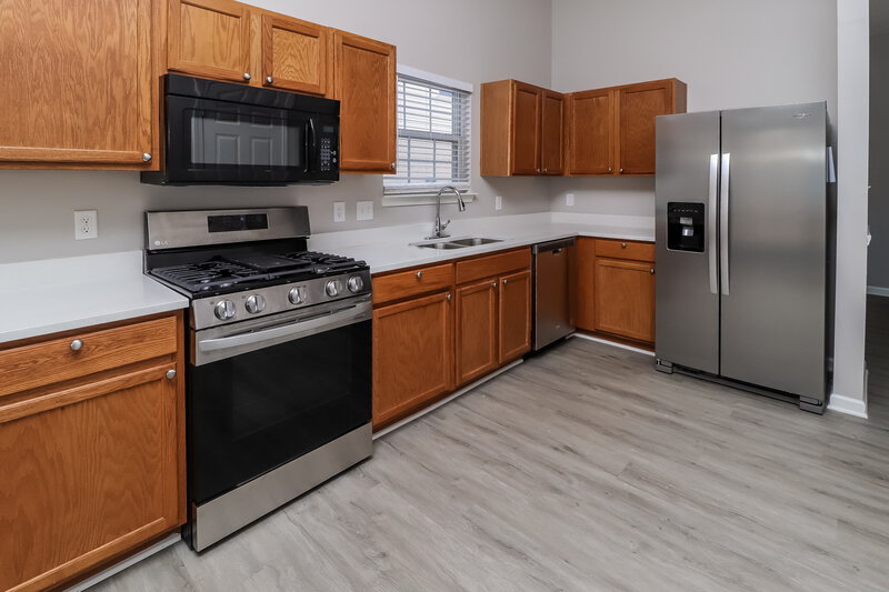 2,045/Mo, 9832 Aventide Ln Charlotte, NC 28215 Kitchen View