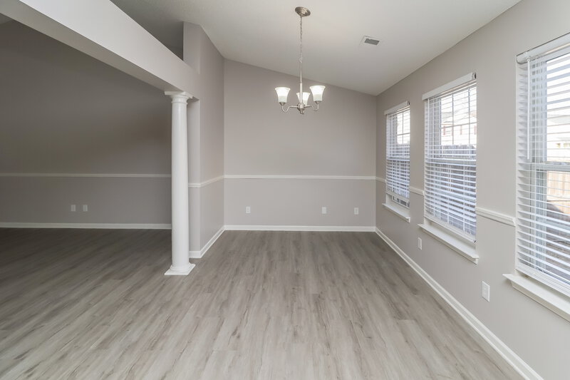 2,045/Mo, 9832 Aventide Ln Charlotte, NC 28215 Family Room View