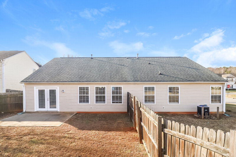 2,045/Mo, 9832 Aventide Ln Charlotte, NC 28215 Rear View