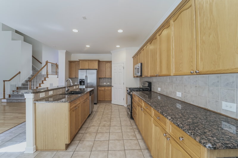 2,940/Mo, 1705 Copperplate Rd Charlotte, NC 28262 Kitchen View 2