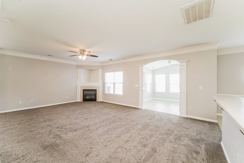 3,390/Mo, 620 Wrayhill Dr Charlotte, NC 28262 Living Room View
