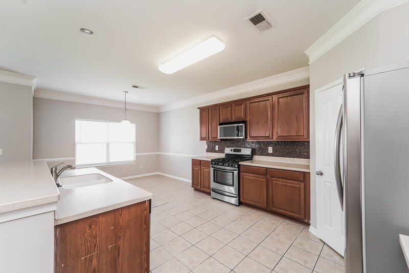 3,390/Mo, 620 Wrayhill Dr Charlotte, NC 28262 Kitchen View