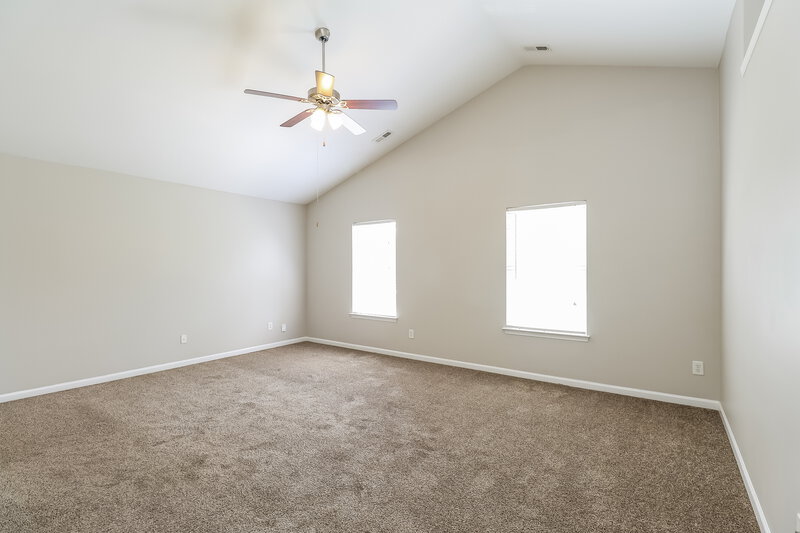 2,370/Mo, 620 Wrayhill Dr Charlotte, NC 28262 Main Bedroom View