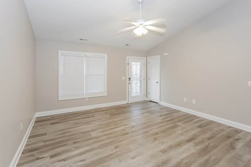 1,750/Mo, 950 Piney Church Rd Concord, NC 28025 Living Room View