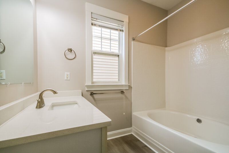 3,170/Mo, 11318 Deer Ridge Ln Charlotte, NC 28277 Main Bathroom View