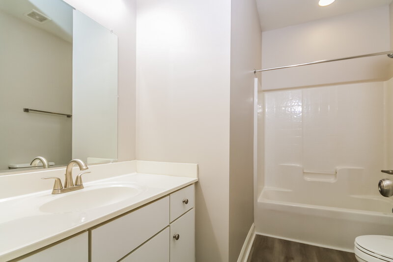 3,170/Mo, 11318 Deer Ridge Ln Charlotte, NC 28277 Bathroom View 2