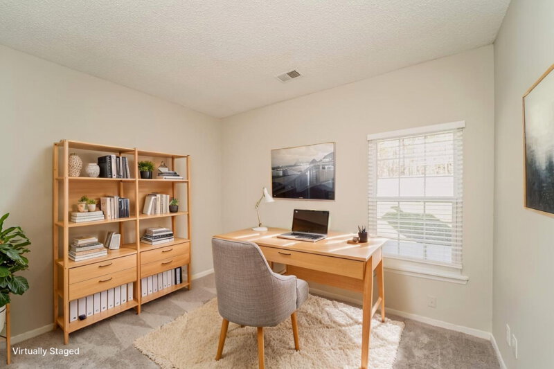 2,300/Mo, 11213 Clayford Rdg Charlotte, NC 28215 Misc View 12