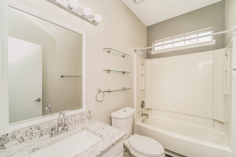 2,300/Mo, 11213 Clayford Rdg Charlotte, NC 28215 Misc View 16