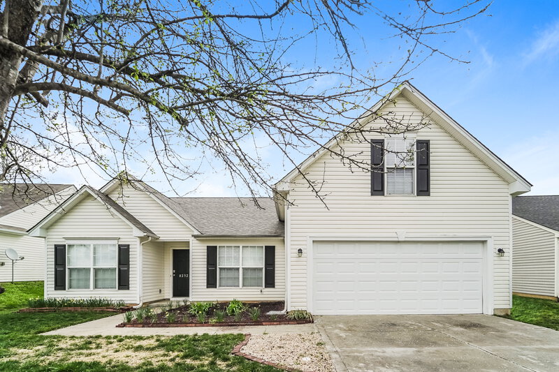 2,300/Mo, 8232 Fox Swamp Rd Charlotte, NC 28215 External View