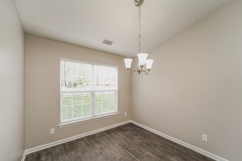 2,300/Mo, 8232 Fox Swamp Rd Charlotte, NC 28215 Floorplan View 3