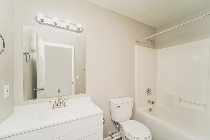 2,300/Mo, 8232 Fox Swamp Rd Charlotte, NC 28215 Misc View 15