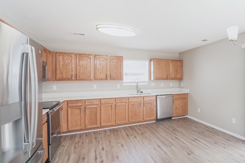 2,800/Mo, 12418 Dervish Ln Charlotte, NC 28269 Kitchen View 2