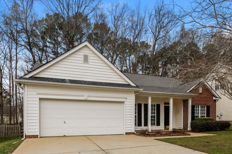 2,100/Mo, 6647 Reedy Creek Rd Charlotte, NC 28215 Front View