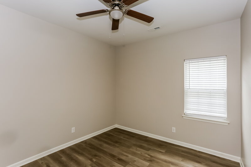 2,100/Mo, 6647 Reedy Creek Rd Charlotte, NC 28215 Bedroom View 2