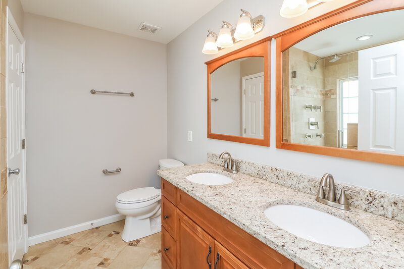 2,160/Mo, 1739 Rustic Arch Way Huntersville, NC 28078 Main Bathroom View