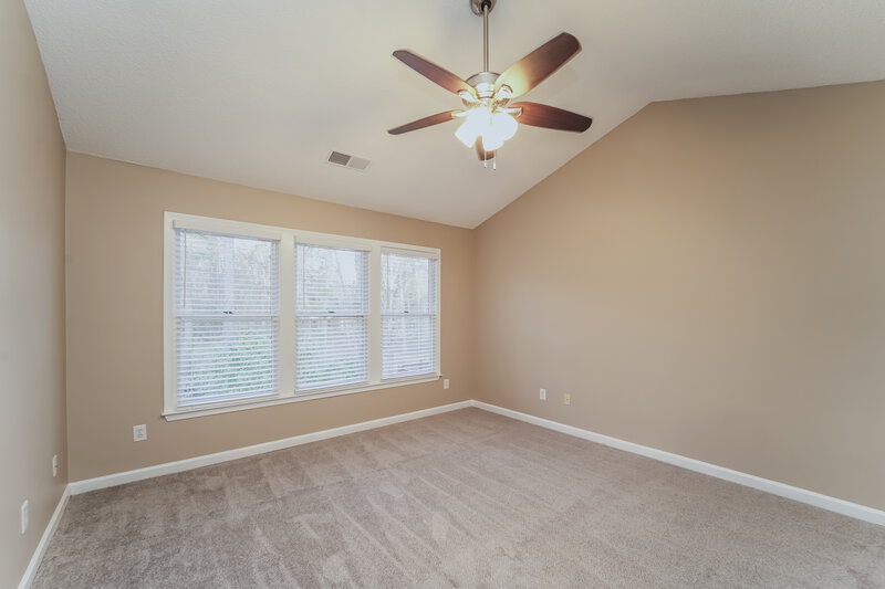 0/Mo, 4915 Benthaven Ln Charlotte, NC 28269 Main Bedroom View 2