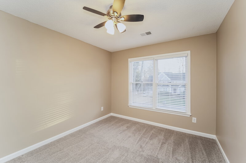 0/Mo, 4915 Benthaven Ln Charlotte, NC 28269 Bedroom View 2