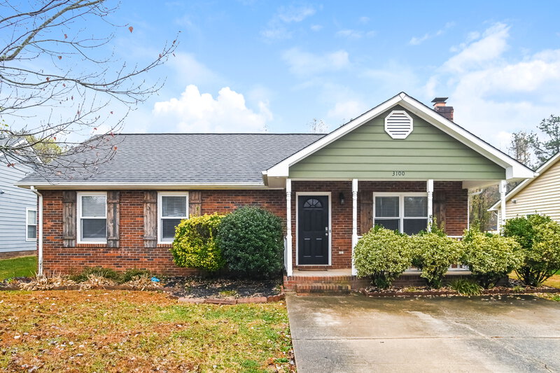 1,690/Mo, 3100 Faircroft Way Monroe, NC 28110 External View