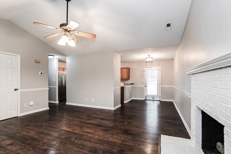 1,690/Mo, 3100 Faircroft Way Monroe, NC 28110 Living Room View 2