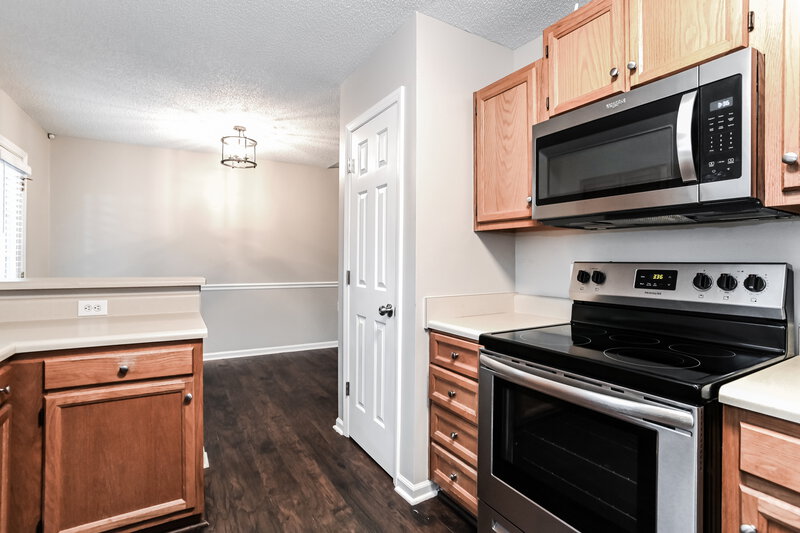 1,690/Mo, 3100 Faircroft Way Monroe, NC 28110 Kitchen View 3