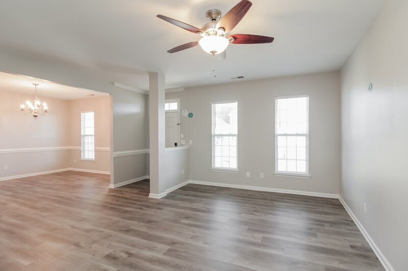 2,360/Mo, 13036 Neely Glen Dr Charlotte, NC 28278 Living Room View