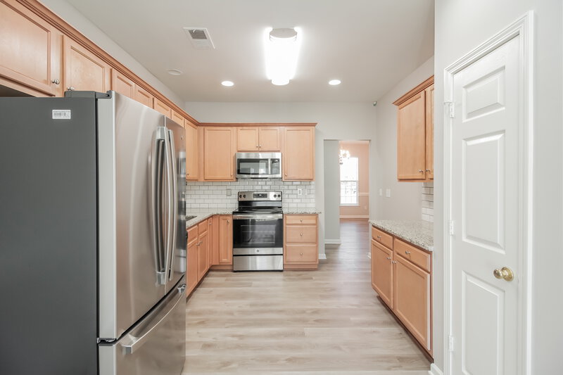 2,360/Mo, 13036 Neely Glen Dr Charlotte, NC 28278 Kitchen View