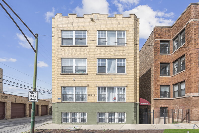 0/Mo, 2018 N Spaulding Ave Unit 1W CHICAGO, IL 60647 External View