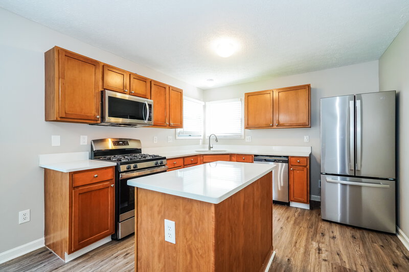 2,470/Mo, 1080 Mill Park Dr Marysville, OH 43040 Kitchen View 2