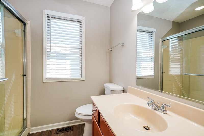 2,470/Mo, 1080 Mill Park Dr Marysville, OH 43040 Bathroom View 2