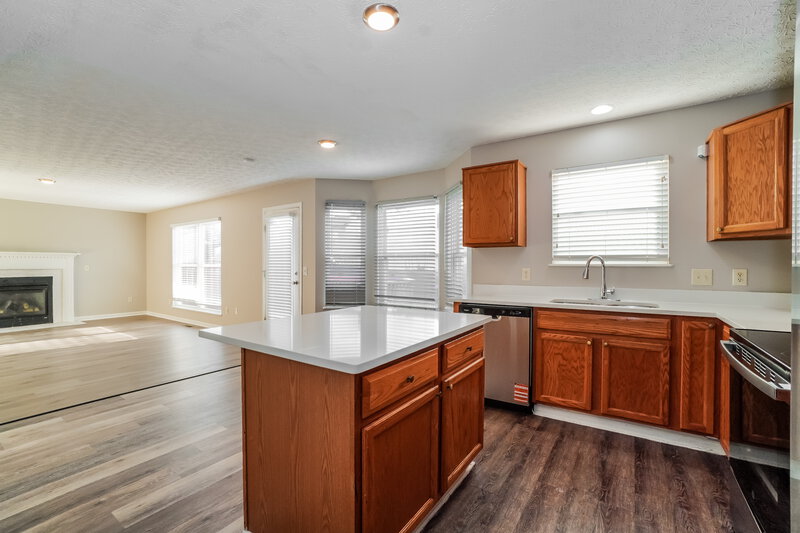 2,140/Mo, 3174 Gallant Dr Columbus, OH 43232 Misc View 7