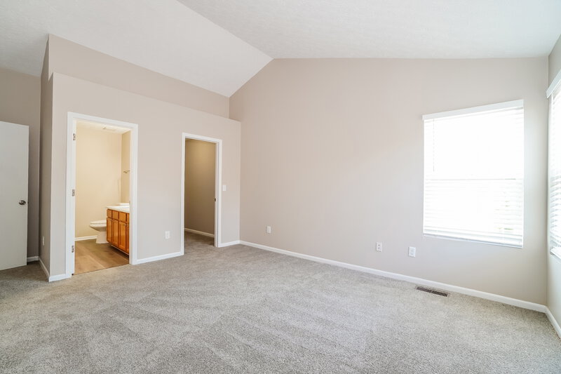 1,910/Mo, 2563 Bristlecone Ln Grove City, OH 43123 Main Bedroom View 2