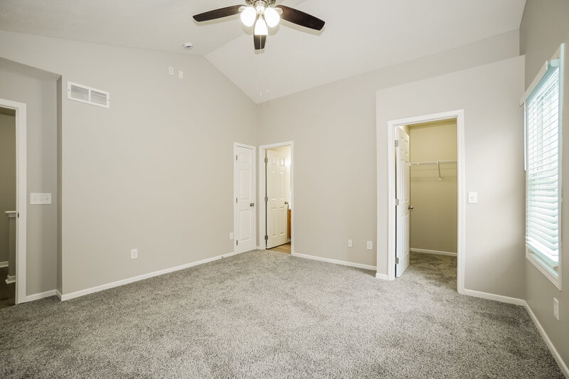 2,290/Mo, 7140 Calusa Dr Reynoldsburg, OH 43068 Main Bedroom View 2