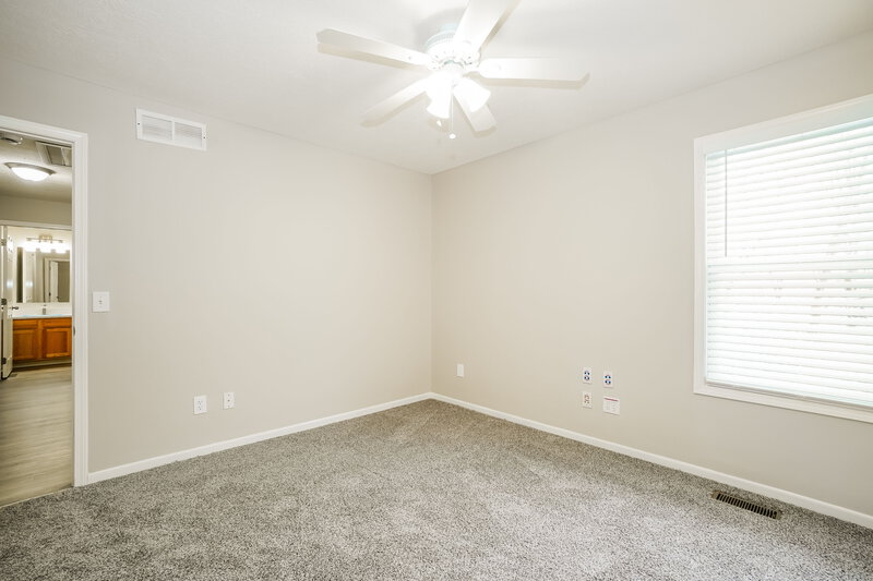 2,290/Mo, 7140 Calusa Dr Reynoldsburg, OH 43068 Bedroom View