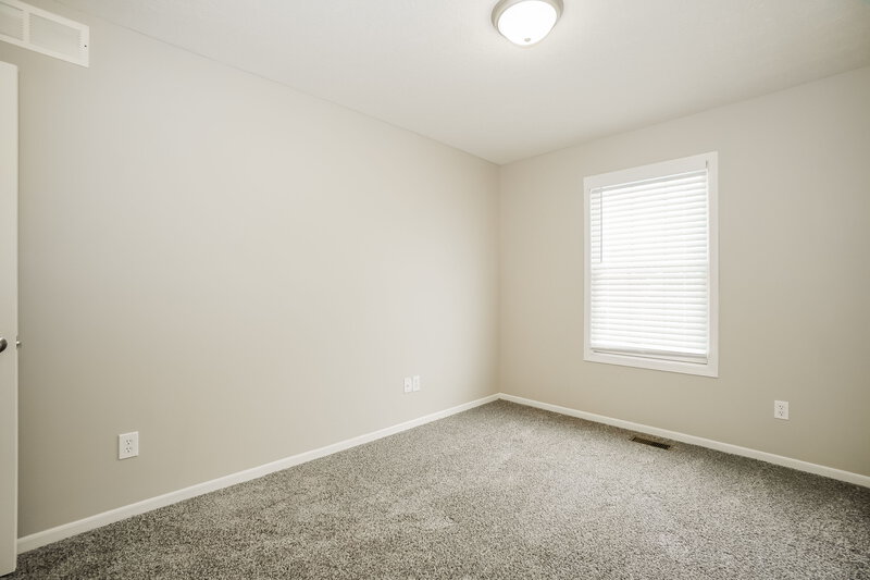 2,290/Mo, 7140 Calusa Dr Reynoldsburg, OH 43068 Bedroom View 2