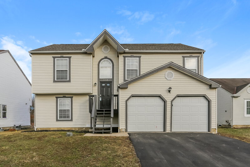 2,555/Mo, 5708 Canal Bridge Dr Canal Winchester, OH 43110 External View