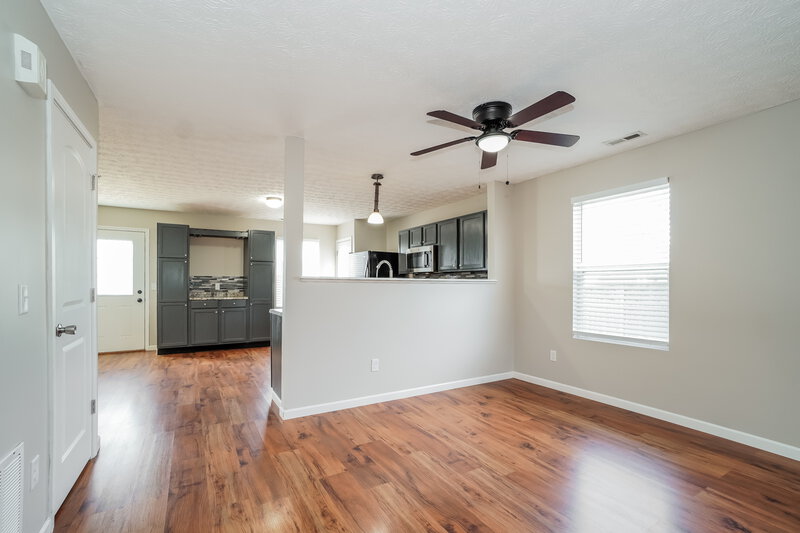 2,460/Mo, 5439 Rockhurst Dr Canal Winchester, OH 43110 Dining Room View