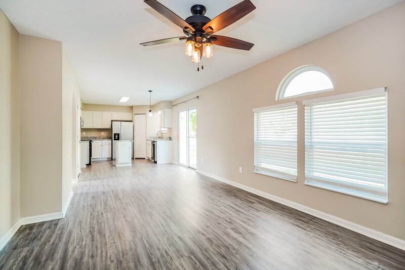 2,345/Mo, 1417 Fahy Dr Columbus, OH 43223 Family Room View 2